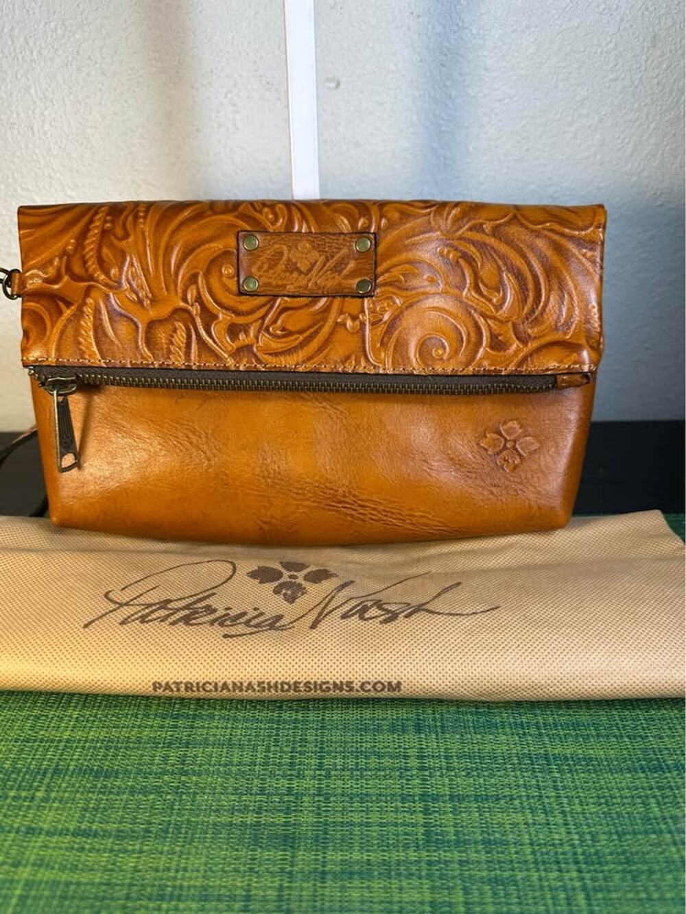 Patricia Nash Valerie Foldover Leather Clutch / Wristlet
